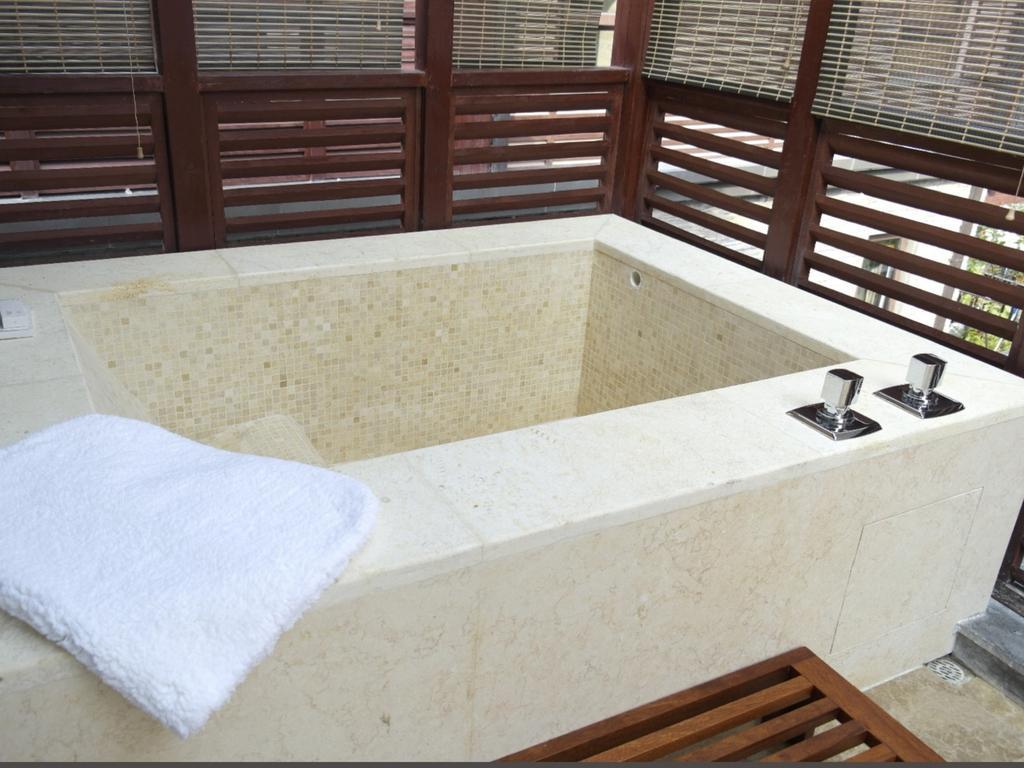 The Tang Hotel Hainan Mount Qixian Baoting Værelse billede